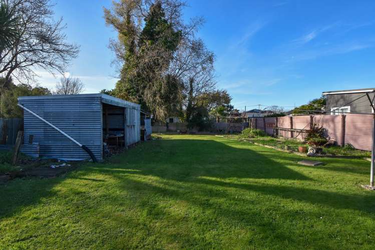 237a High Street North Carterton_16