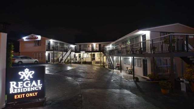 109/360 Saint Johns Road 1787_2