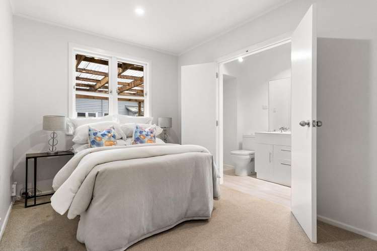 14 Roseneath Place Birkdale_11