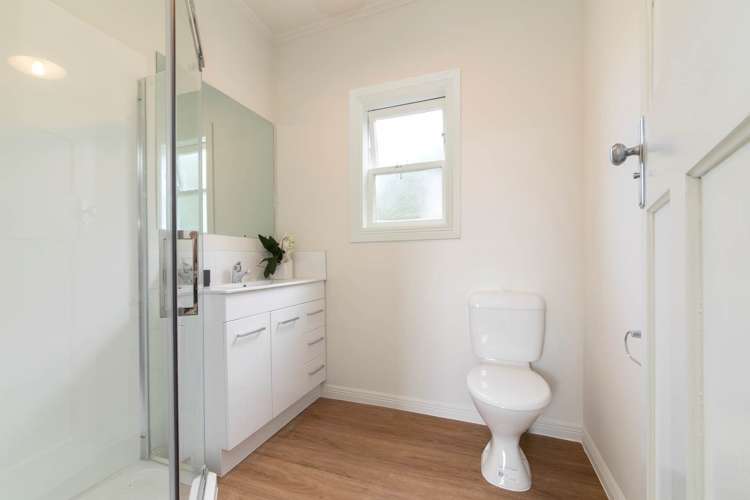 1/326 West Coast Road Glen Eden_12