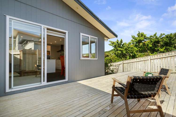 2 Bell Street Tawa_16