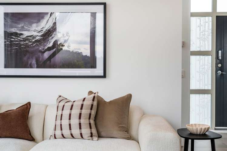 81 Mackay Drive Greenhithe_7