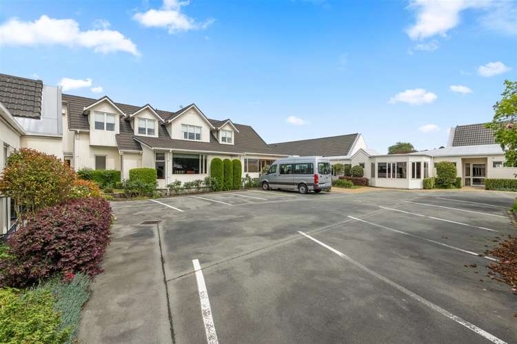 61, 73, 75A, 75B, 77 Bryndwr Road Bryndwr_13