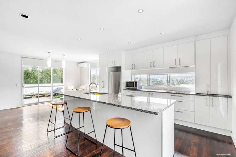 652 Beach Road Browns Bay_5