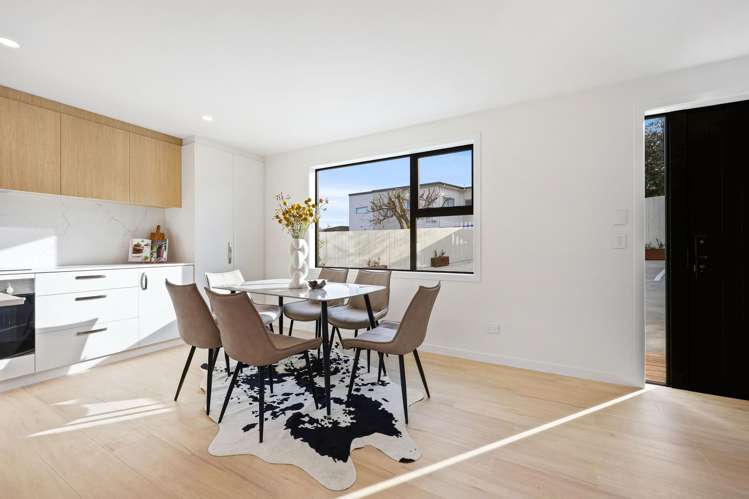 75e Glenmore Road Sunnyhills_13