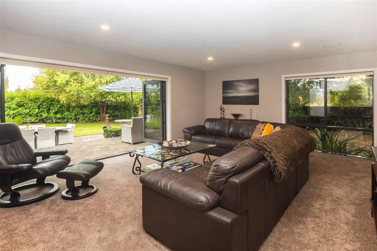 370 Sawyers Arms Road Harewood_10