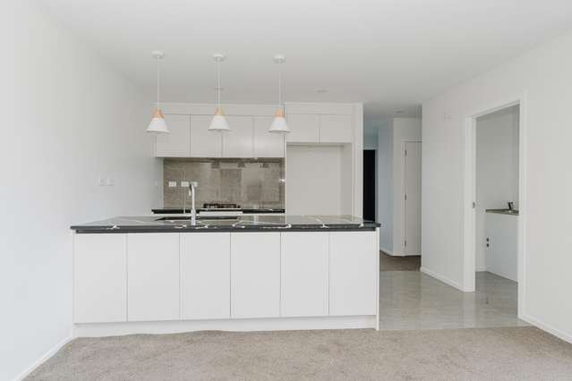 1/47 Cabourne Drive Glenview_1