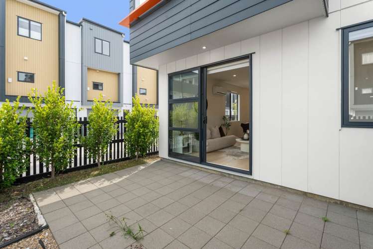 17 Papa Takaro Lane Flat Bush_2