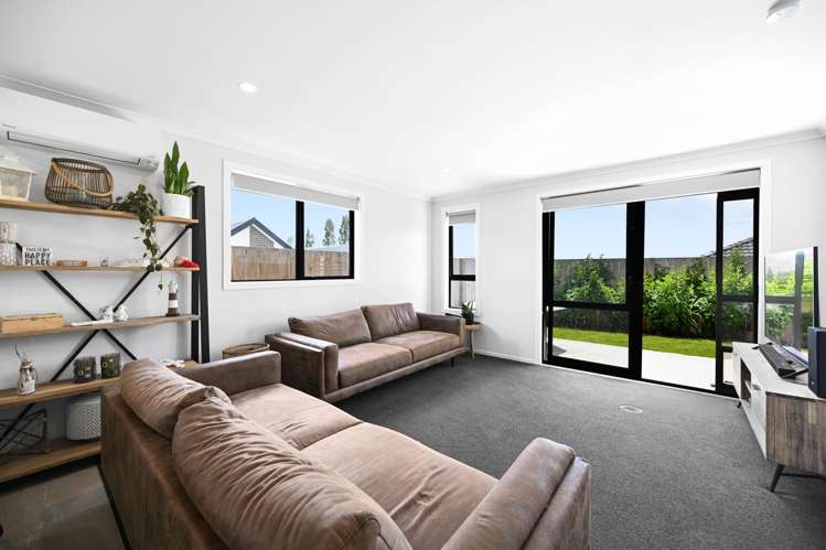 53 Waruhia Crescent_2