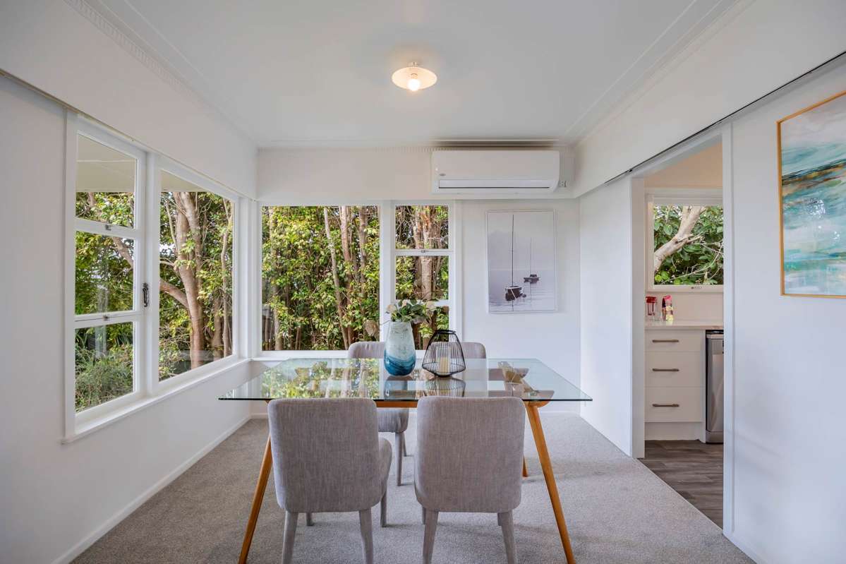 1/221 Wairau Road_4