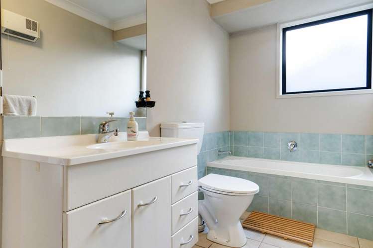 5a Rewa Street New Lynn_24