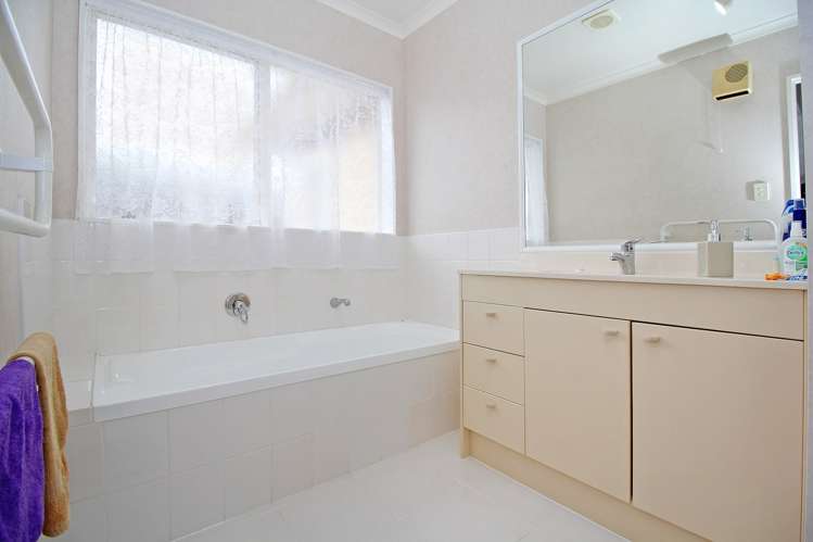 37 Etherton Drive Manurewa_8