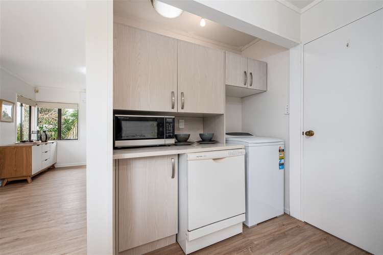 64 Birdwood Road Swanson_21