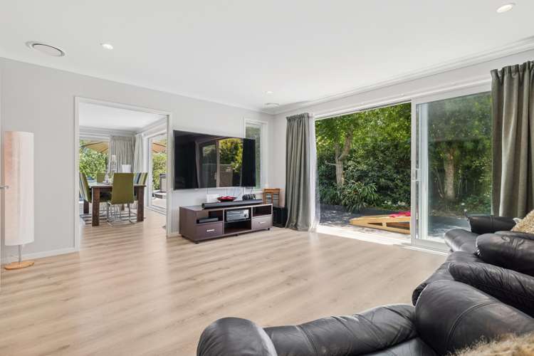 70 Pohutukawa Parade Riverhead_5