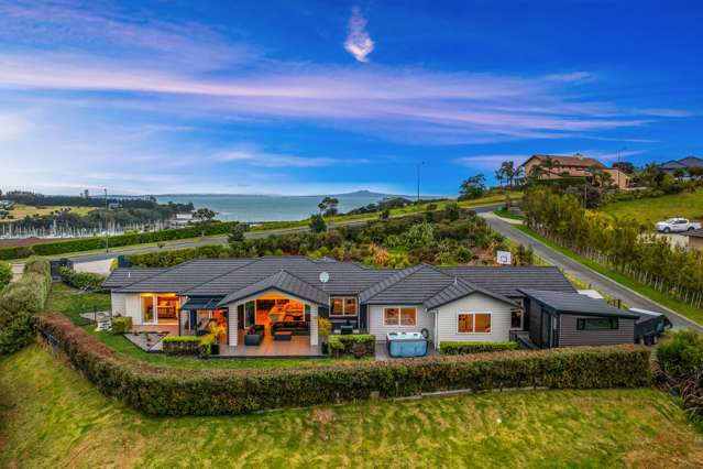 60 Roberts Road Matakatia_2