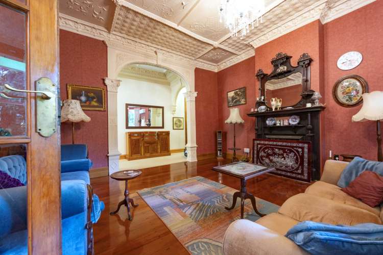 1192 Huia Road Huia_13