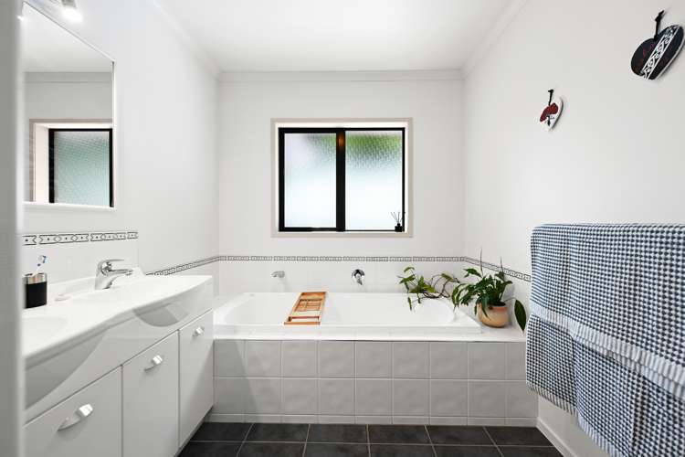 34 Nielsen Gardens Rototuna_15