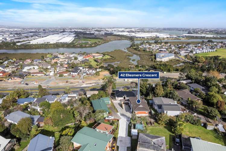 42&42A Ellesmere Crescent Pakuranga Heights_28