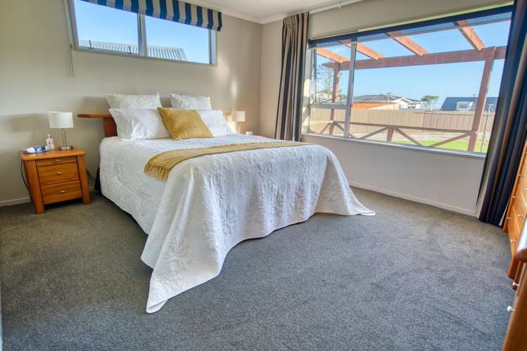 34 Ogilvie Road Gladstone_16
