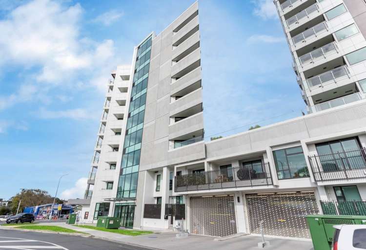 701/6 Waikumete Road_0