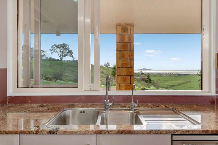 48 Porterfield Road Whitford_15