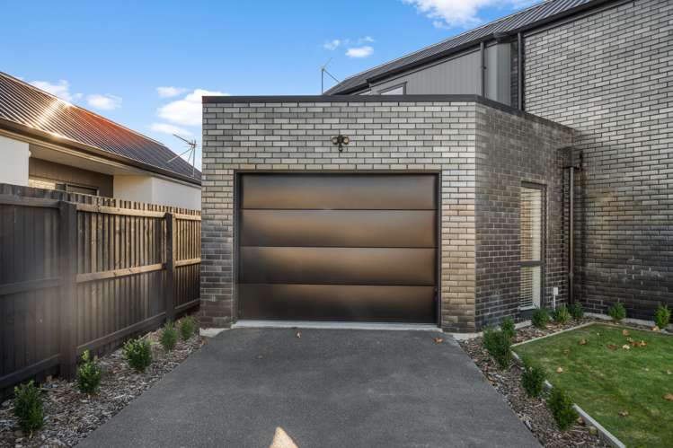 17 Eminence Drive Northwood_24