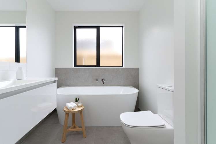 69 Bill Hammond Drive Belfast_14