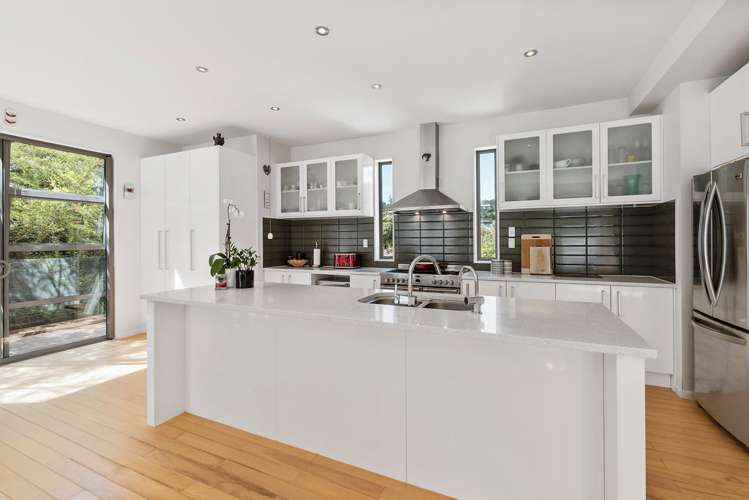 18 Kahikatea Close Campbells Bay_3