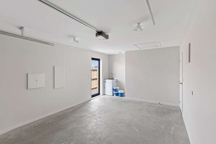 86 Broadway Parade Rolleston_16