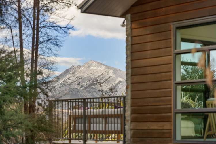 745 Aubrey Road Wanaka_14