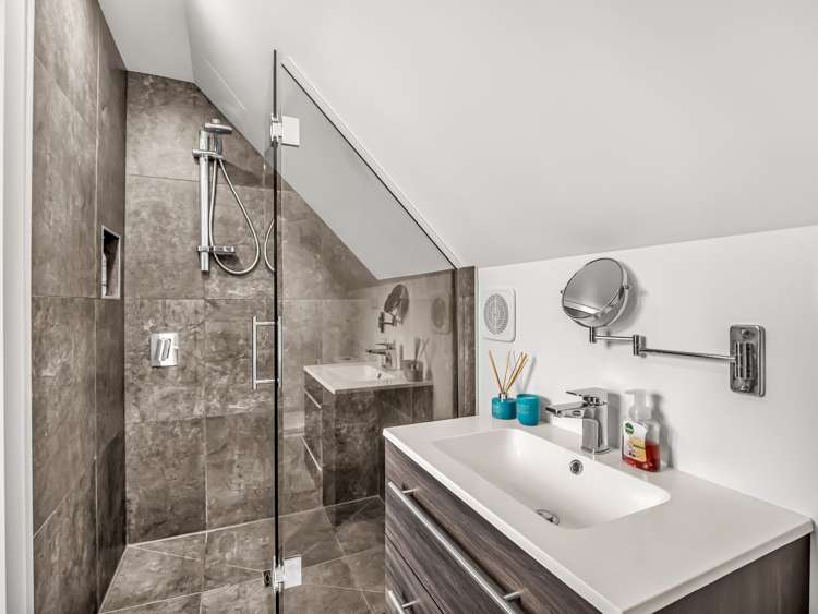 151 Rocking Horse Road Southshore_26