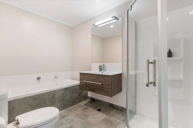 8 Oioi Road Hobsonville_17