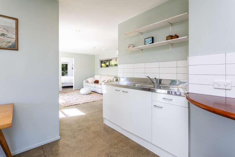 296 Piha Road Piha_63