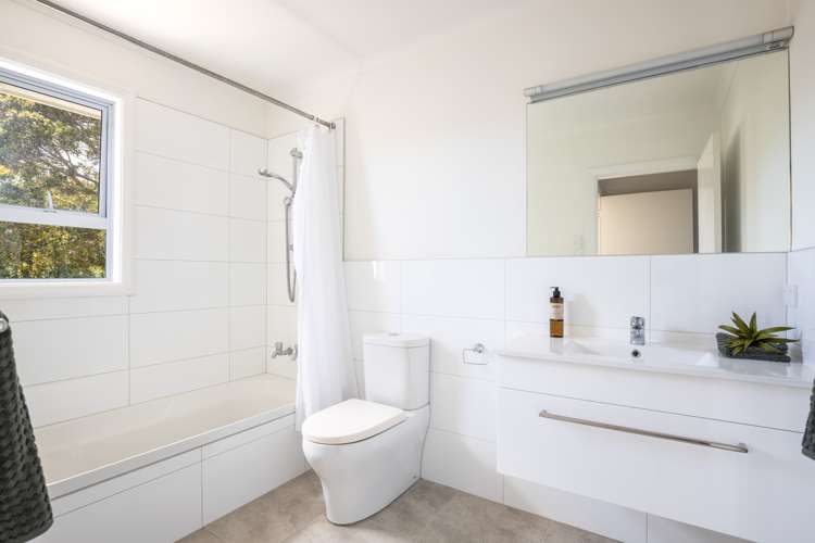 56 Dorset Avenue Westown_11