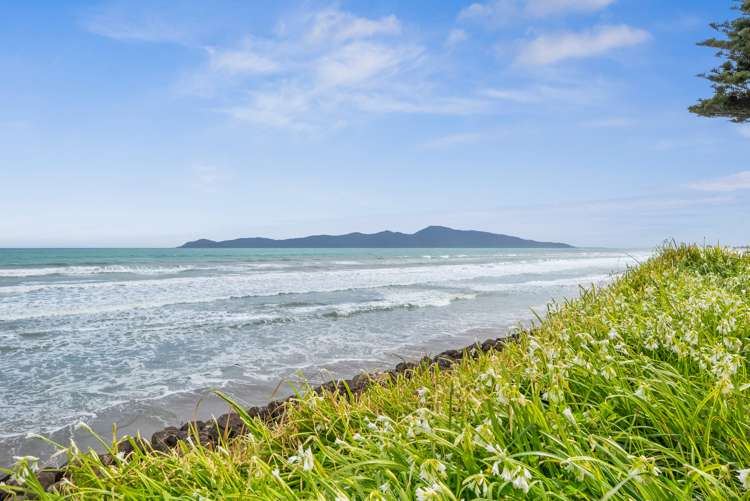 2/2 Matatua Road Raumati Beach_22