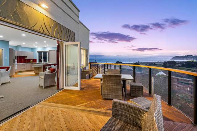Art Deco Elegance with Spectacular Views