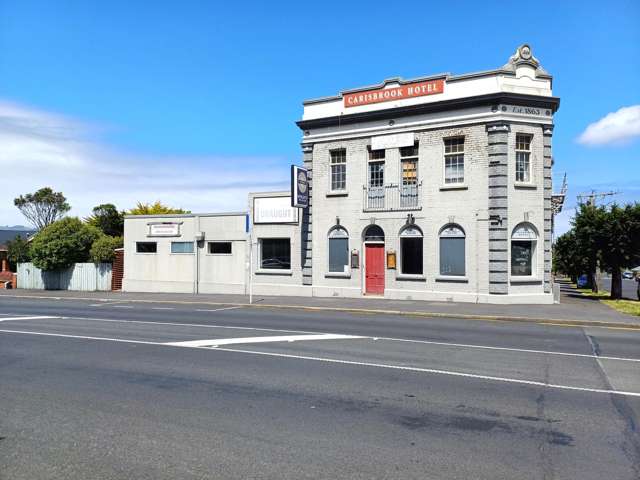 Must Sell - Carisbrook Hotel