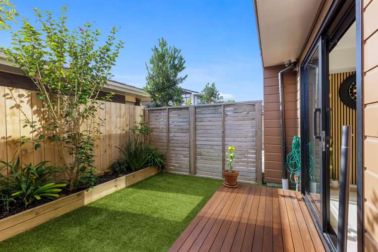 2/35 Centreway Road Orewa_13