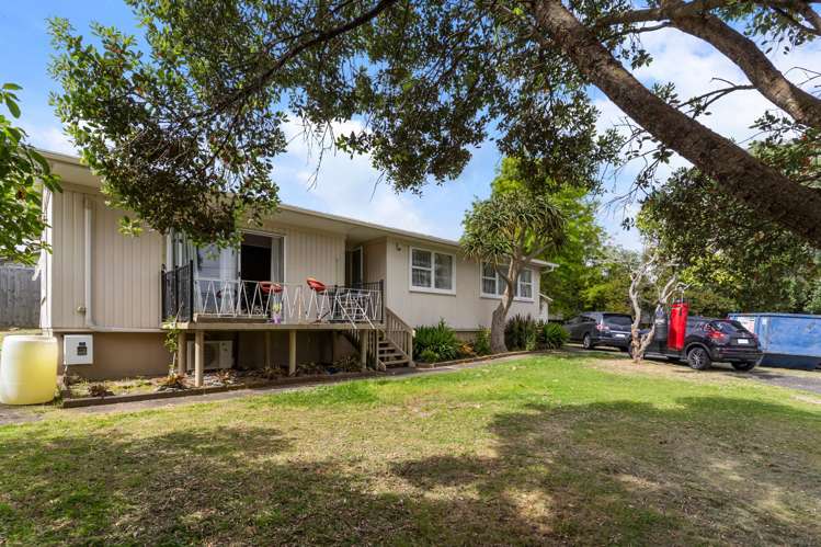 15 Craigbank Avenue New Lynn_7