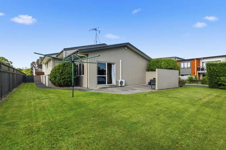 25 Kelvin Place Hamilton East_22