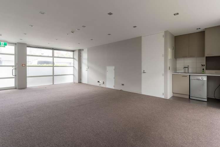 5/8a Settlers Crescent Ferrymead_7