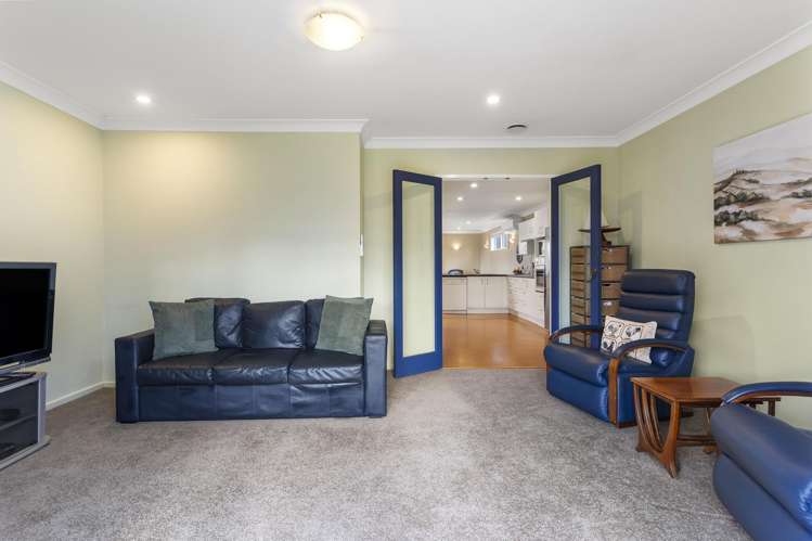 22 Larsen Road Panmure_13