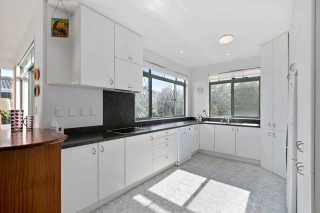 2/2 Stratford Avenue Milford_3