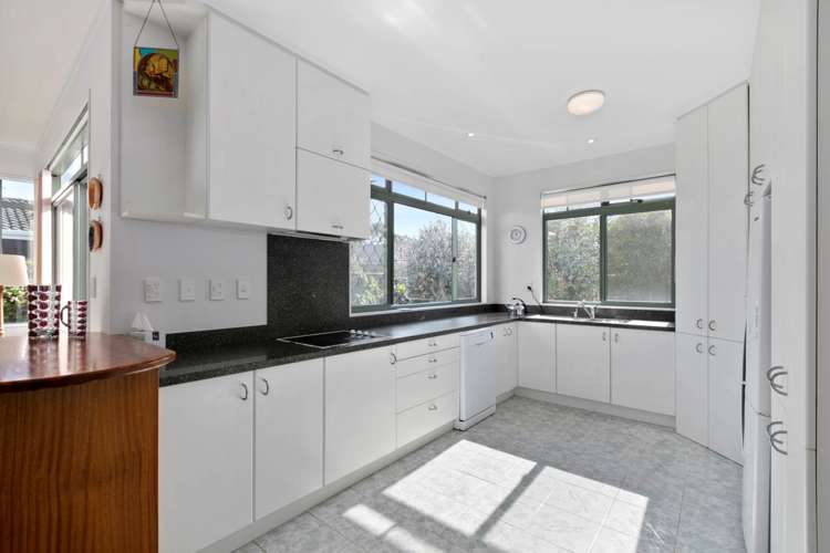 2/2 Stratford Avenue Milford_3