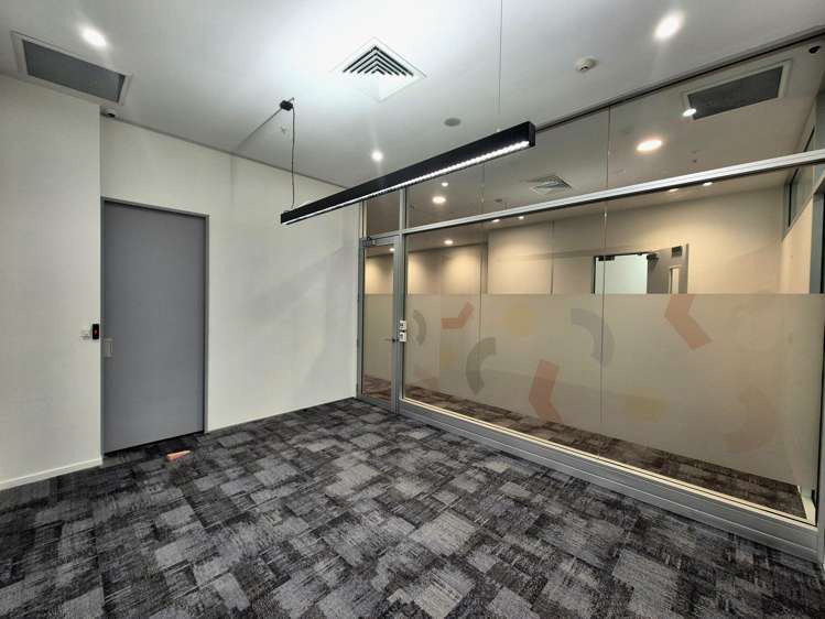 Shop 73/3 Maki Street Westgate_5