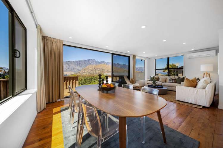 11 Goldleaf Hill Queenstown_1