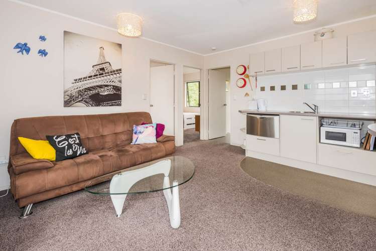 2/681 Beach Road Rothesay Bay_5