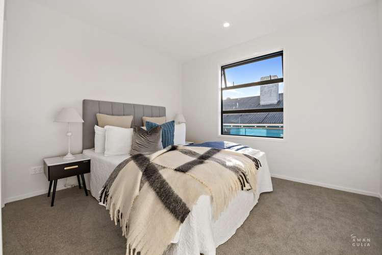 2 - 4 Moa Road Point Chevalier_10
