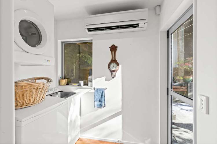 31 Jenner Road Toi Toi_14