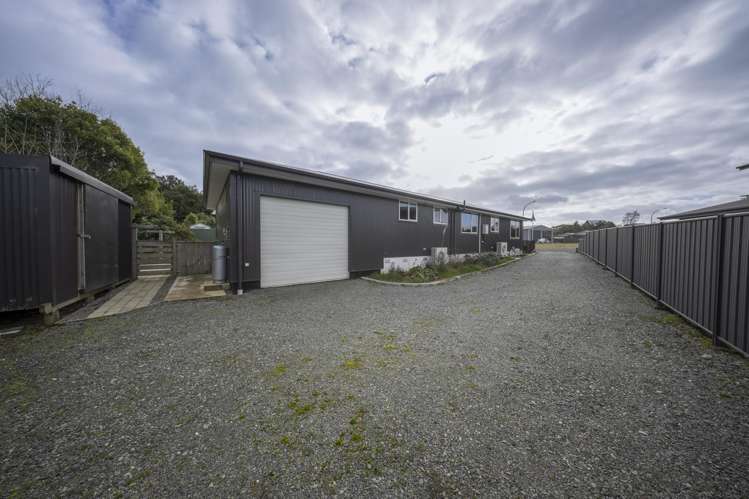 25 Motu-au Close Manapouri_21